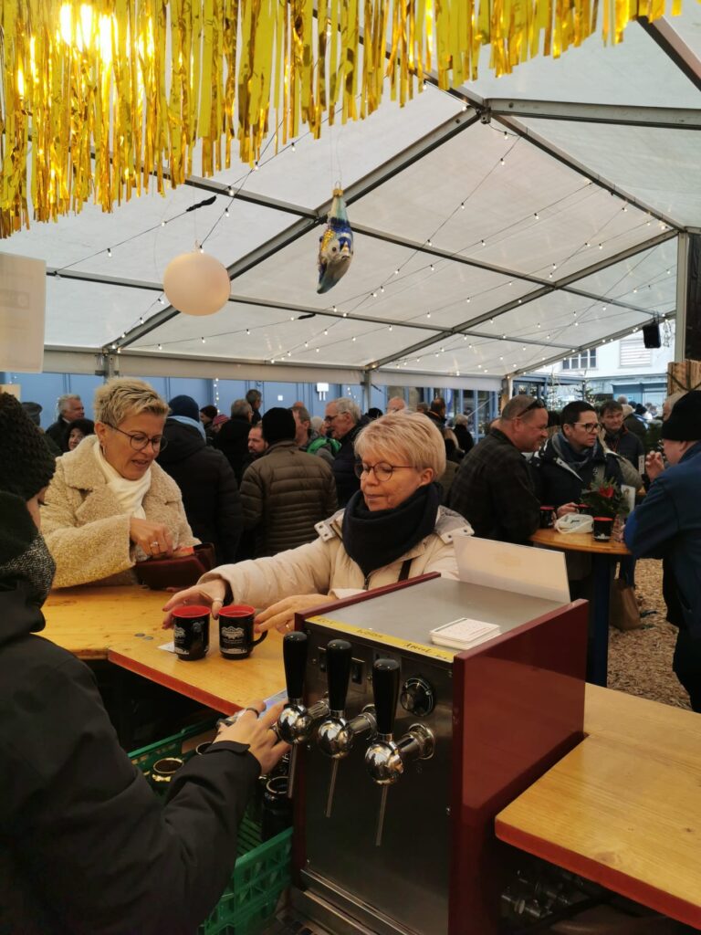 e52a55bb-46a1-49eb-8454-2519a7b409ae